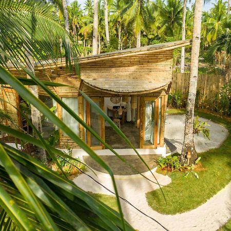 The Bamboo Houses - Tropical Garden & Empty Beach General Luna  Exterior photo