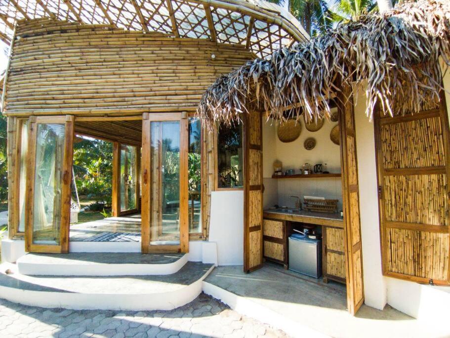 The Bamboo Houses - Tropical Garden & Empty Beach General Luna  Exterior photo