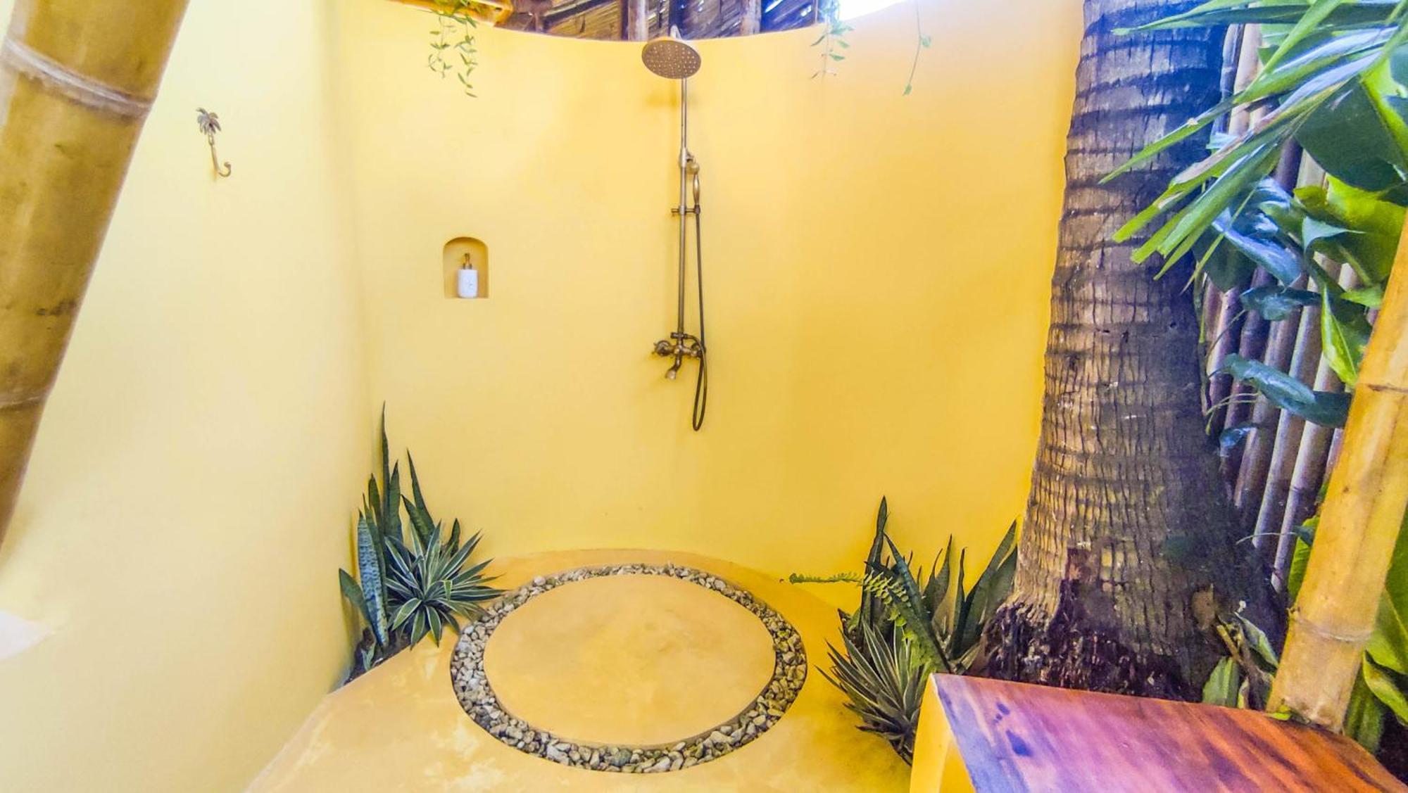 The Bamboo Houses - Tropical Garden & Empty Beach General Luna  Exterior photo