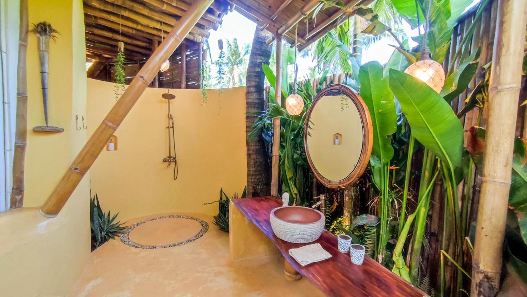 The Bamboo Houses - Tropical Garden & Empty Beach General Luna  Exterior photo