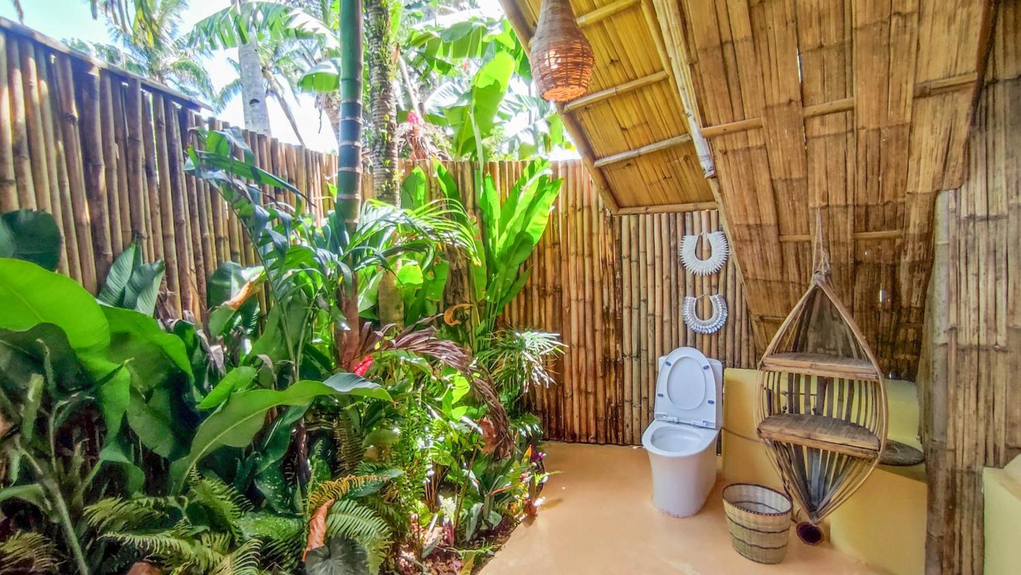The Bamboo Houses - Tropical Garden & Empty Beach General Luna  Exterior photo
