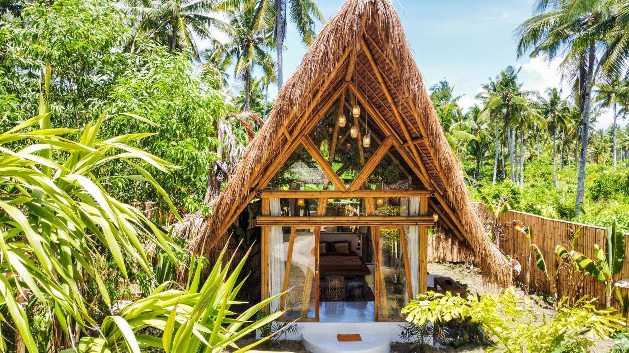 The Bamboo Houses - Tropical Garden & Empty Beach General Luna  Exterior photo