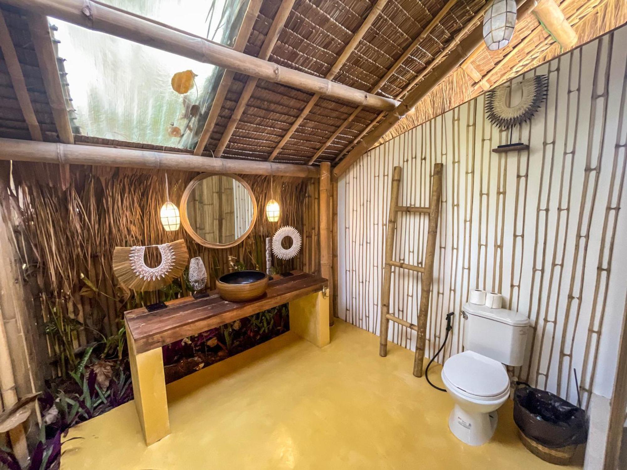 The Bamboo Houses - Tropical Garden & Empty Beach General Luna  Exterior photo